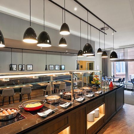 H+ Hotel Koeln เฮิร์ท ภายนอก รูปภาพ